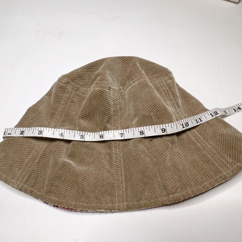 Burberry hat - Picture 10 of 16